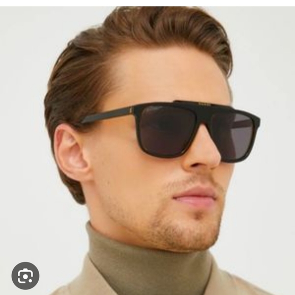 GUCCI Unisex Sunglasses, Great condition. - Picture 2 of 9